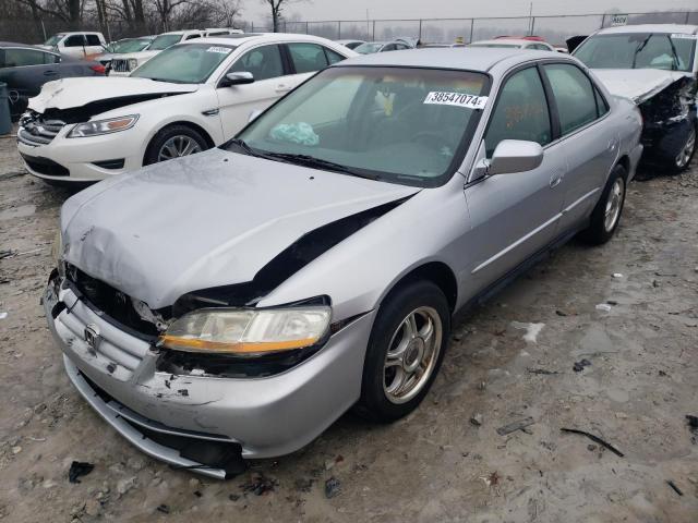 1HGCG56471A110136 - 2001 HONDA ACCORD LX SILVER photo 1