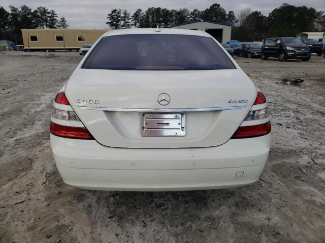 WDDNG86XX9A247849 - 2009 MERCEDES-BENZ S 550 4MATIC WHITE photo 6