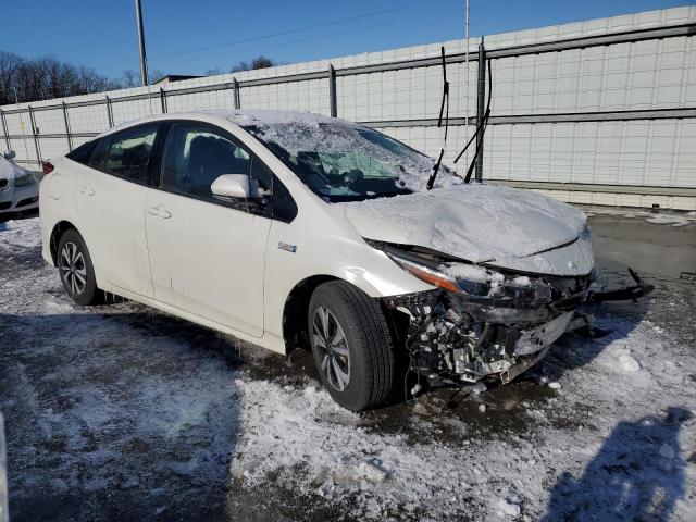 JTDKARFP6J3077549 - 2018 TOYOTA PRIUS PRIM WHITE photo 4