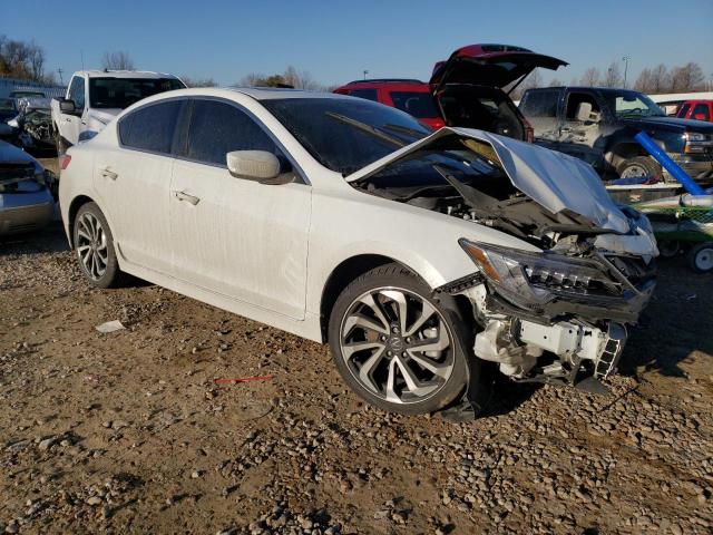 19UDE2F4XJA006071 - 2018 ACURA ILX SPECIAL EDITION WHITE photo 4