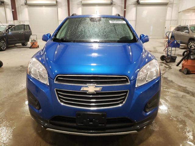 KL7CJPSB3GB590014 - 2016 CHEVROLET TRAX 1LT BLUE photo 5