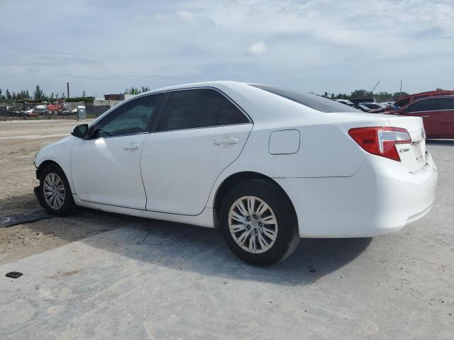 4T1BF1FKXEU805506 - 2014 TOYOTA CAMRY L WHITE photo 2