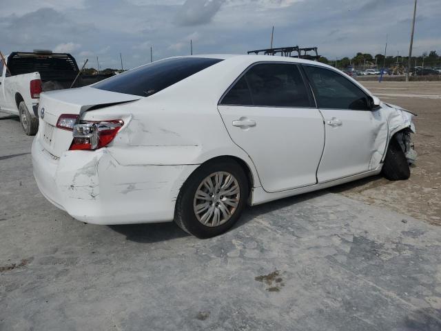 4T1BF1FKXEU805506 - 2014 TOYOTA CAMRY L WHITE photo 3