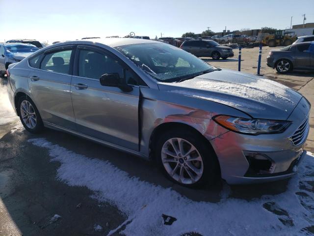 3FA6P0HD5LR252057 - 2020 FORD FUSION SE SILVER photo 4