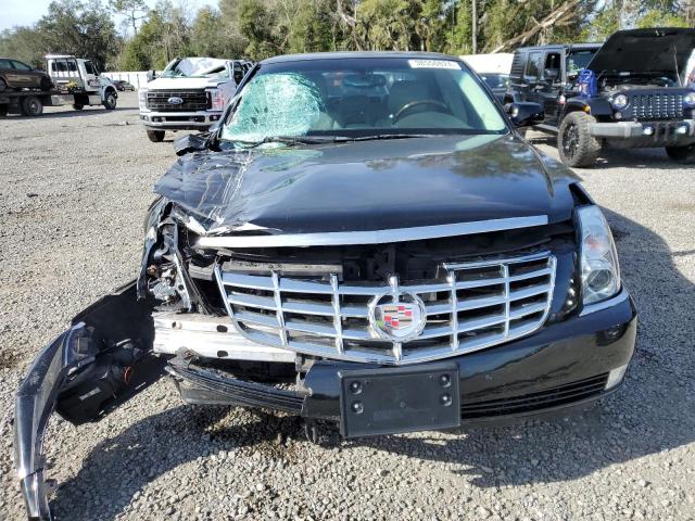 1G6KD57Y19U135762 - 2009 CADILLAC DTS BLACK photo 5