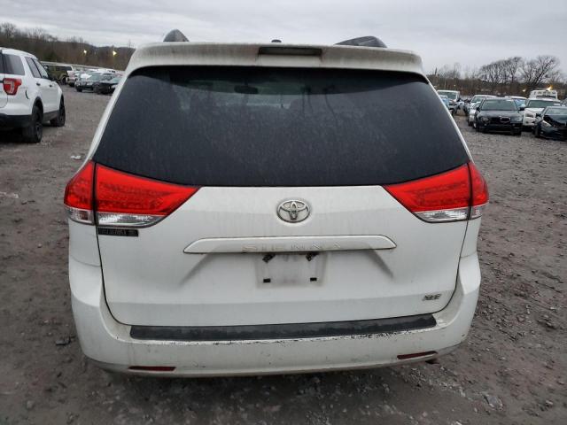 5TDYK3DC9BS165404 - 2011 TOYOTA SIENNA XLE WHITE photo 6