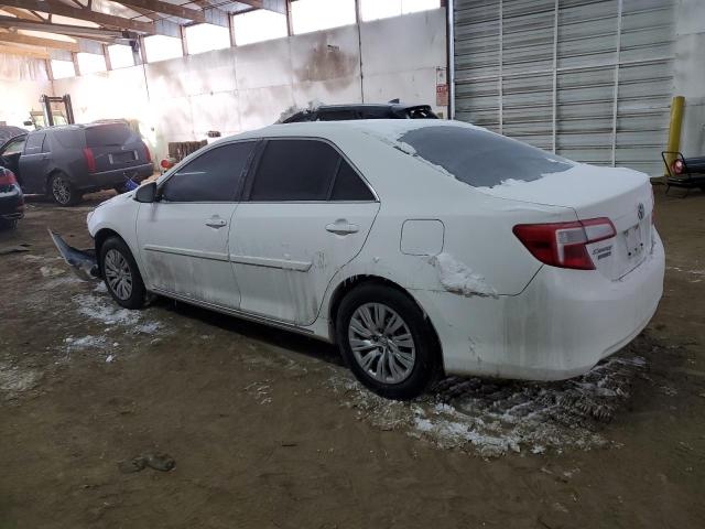 4T4BF1FK3DR333279 - 2013 TOYOTA CAMRY L WHITE photo 2