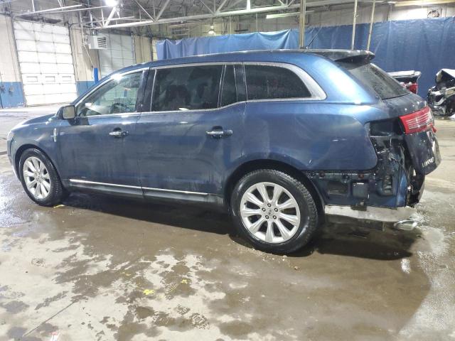 2LMHJ5AT3HBL01099 - 2017 LINCOLN MKT BLUE photo 2