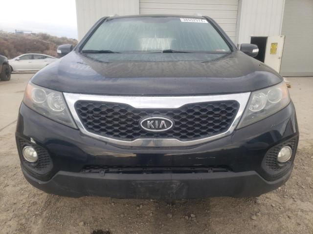 5XYKT3A66DG317544 - 2013 KIA SORENTO LX BLACK photo 5