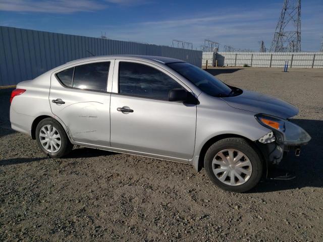 3N1CN7AP9FL809210 - 2015 NISSAN VERSA S SILVER photo 4