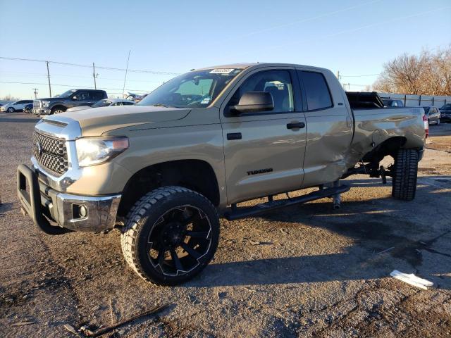 5TFUW5F17JX776261 - 2018 TOYOTA TUNDRA DOUBLE CAB SR/SR5 TAN photo 1