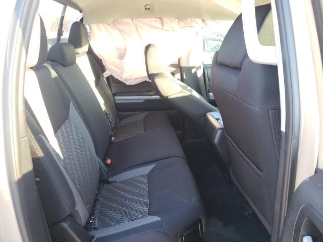 5TFUW5F17JX776261 - 2018 TOYOTA TUNDRA DOUBLE CAB SR/SR5 TAN photo 10