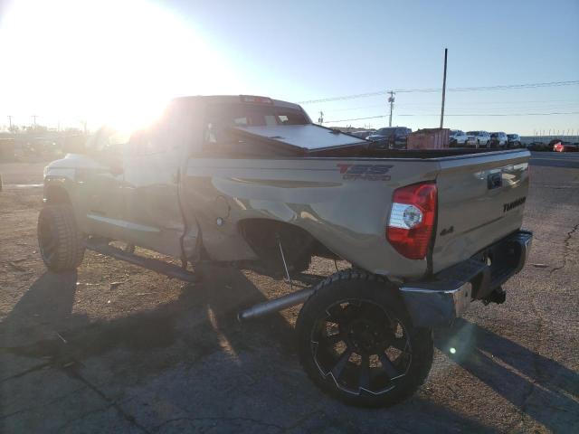 5TFUW5F17JX776261 - 2018 TOYOTA TUNDRA DOUBLE CAB SR/SR5 TAN photo 2