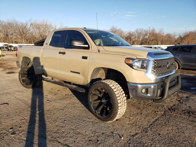 5TFUW5F17JX776261 - 2018 TOYOTA TUNDRA DOUBLE CAB SR/SR5 TAN photo 4