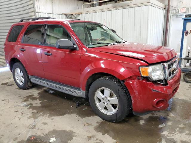 1FMCU0DG6BKB88776 - 2011 FORD ESCAPE XLT RED photo 4