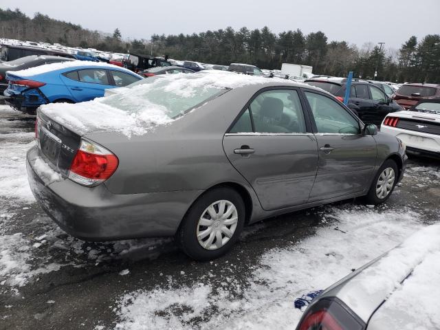 4T1BE32K05U563538 - 2005 TOYOTA CAMRY LE GRAY photo 3