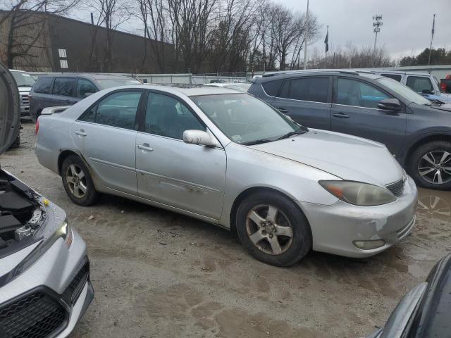 4T1BF30K32U001841 - 2002 TOYOTA CAMRY LE SILVER photo 4