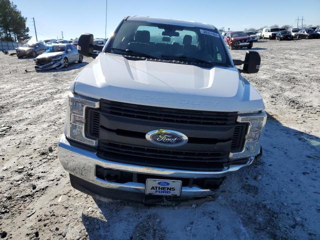 1FT8W3BT4KEC27496 - 2019 FORD F350 SUPER DUTY WHITE photo 5