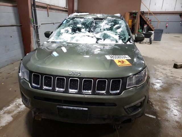 3C4NJDBBXJT168032 - 2018 JEEP COMPASS LATITUDE GREEN photo 5