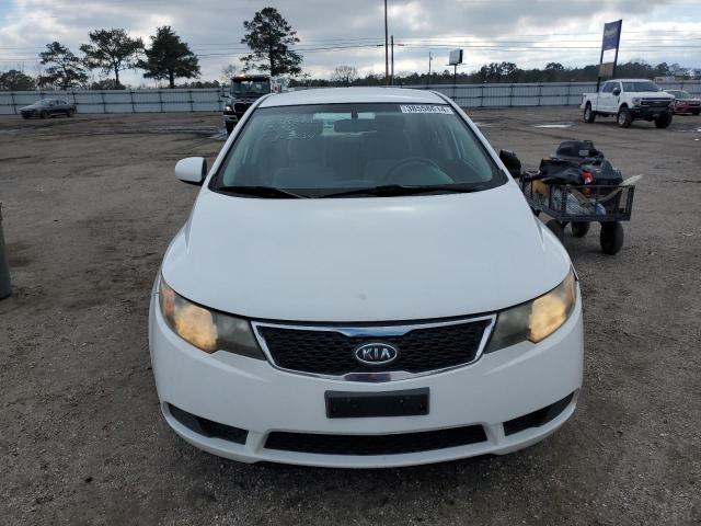 KNAFT4A20C5594425 - 2012 KIA FORTE LX WHITE photo 5