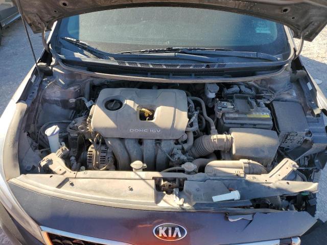 3KPFK4A74HE108048 - 2017 KIA FORTE LX GRAY photo 11