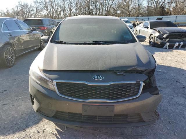 3KPFK4A74HE108048 - 2017 KIA FORTE LX GRAY photo 5