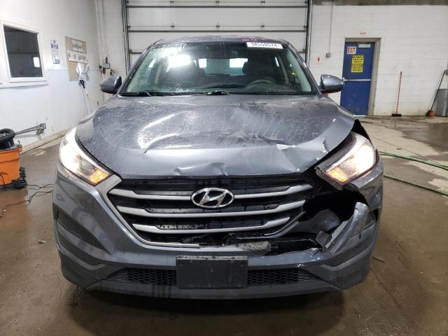 KM8J2CA47JU619394 - 2018 HYUNDAI TUCSON SE GRAY photo 5