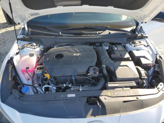 KMHLW4AK1NU003200 - 2022 HYUNDAI ELANTRA N WHITE photo 11