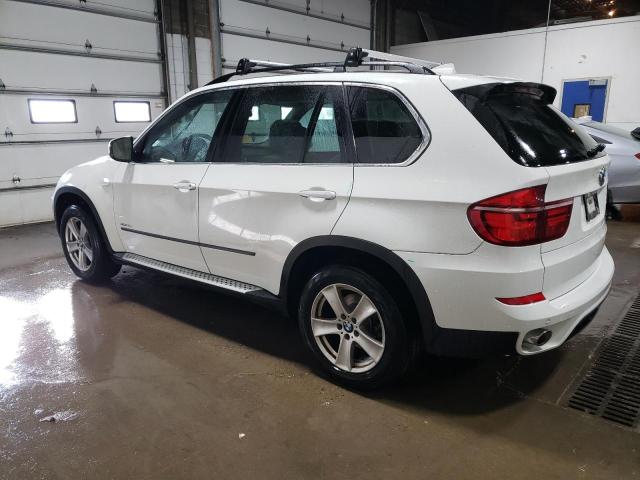 5UXZW0C54D0B90261 - 2013 BMW X5 XDRIVE35D WHITE photo 2
