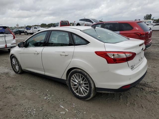 1FAHP3H28CL420572 - 2012 FORD FOCUS SEL WHITE photo 2