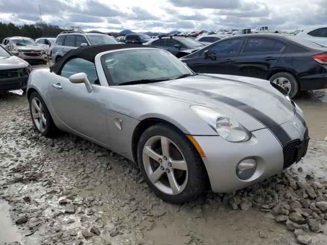 1G2MB35B18Y102982 - 2008 PONTIAC SOLSTICE SILVER photo 4