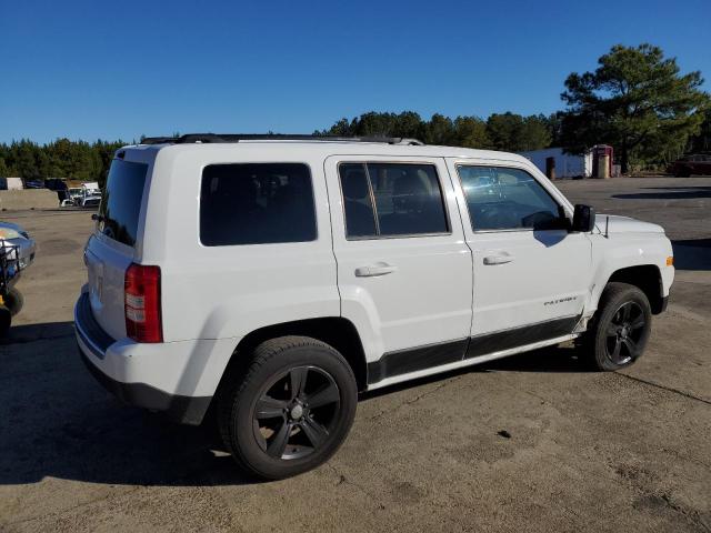 1C4NJRFB7CD705603 - 2012 JEEP PATRIOT LATITUDE WHITE photo 3