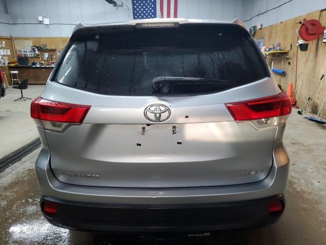 5TDBZRFH5HS420992 - 2017 TOYOTA HIGHLANDER LE SILVER photo 6