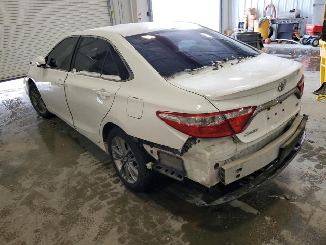 4T1BF1FK2GU239392 - 2016 TOYOTA CAMRY LE WHITE photo 2