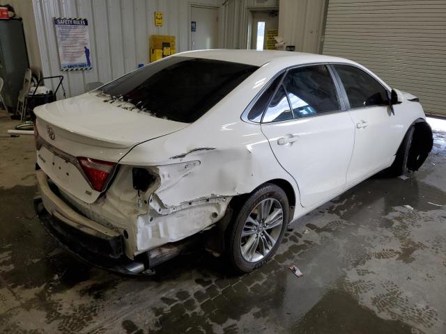 4T1BF1FK2GU239392 - 2016 TOYOTA CAMRY LE WHITE photo 3