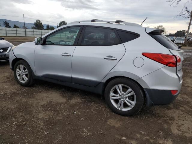 KM8JUCAC8DU638512 - 2013 HYUNDAI TUCSON GLS SILVER photo 2