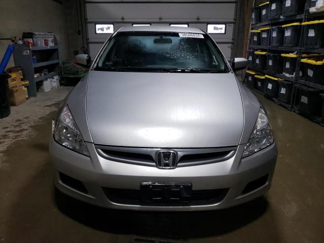 1HGCM66407A081425 - 2007 HONDA ACCORD SE SILVER photo 5