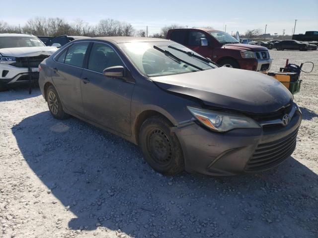 4T1BF1FK2FU947690 - 2015 TOYOTA CAMRY LE GRAY photo 4