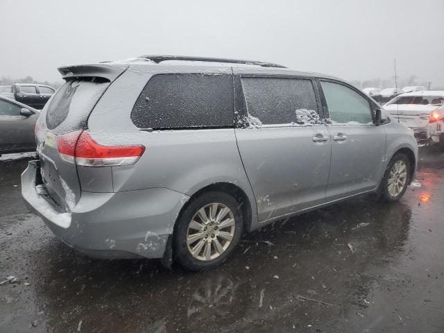 5TDDK3DC9BS006378 - 2011 TOYOTA SIENNA XLE SILVER photo 3