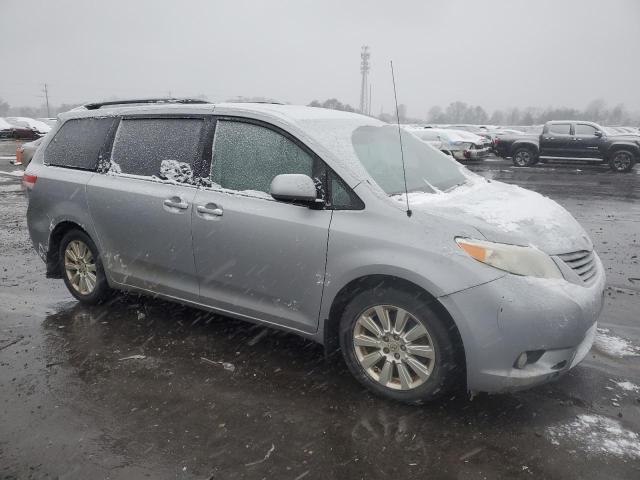 5TDDK3DC9BS006378 - 2011 TOYOTA SIENNA XLE SILVER photo 4