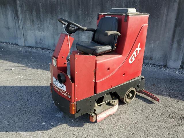 67847DTS - 2005 OTHR SWEEPER RED photo 2