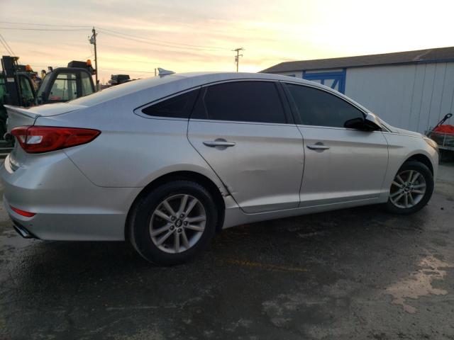 5NPE24AF0FH088649 - 2015 HYUNDAI SONATA SE SILVER photo 3