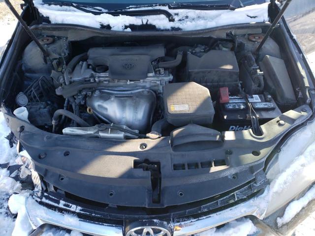 4T4BF1FK2GR569605 - 2016 TOYOTA CAMRY LE GRAY photo 11