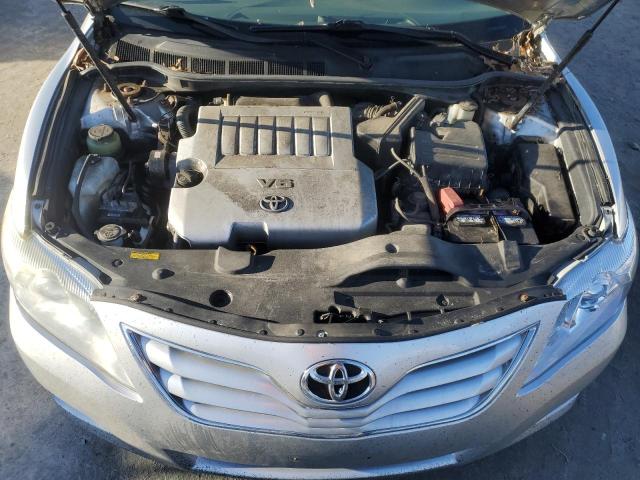 4T1BK3EK8BU630953 - 2011 TOYOTA CAMRY SE SILVER photo 11