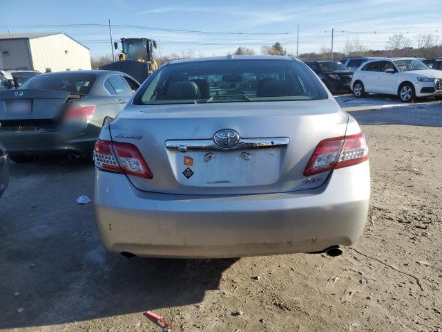 4T1BK3EK8BU630953 - 2011 TOYOTA CAMRY SE SILVER photo 6