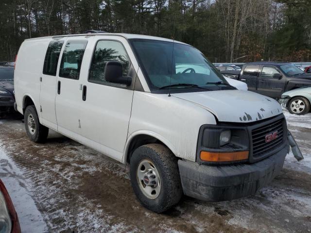 1GTW7FBA7B1137738 - 2011 GMC SAVANA G2500 WHITE photo 4