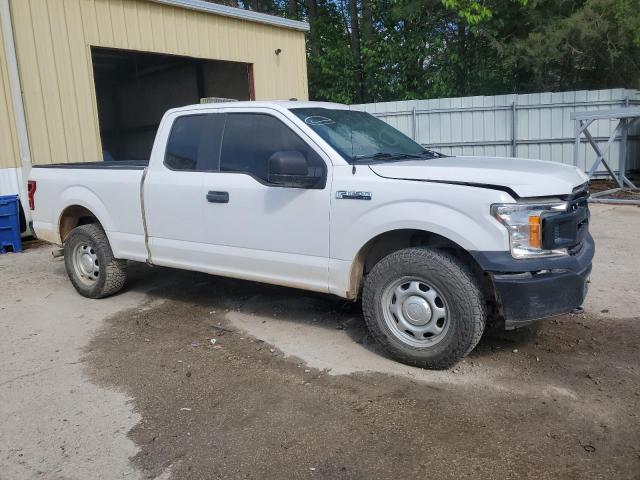 1FTFX1E56KKF10330 - 2019 FORD F150 SUPER CAB WHITE photo 4