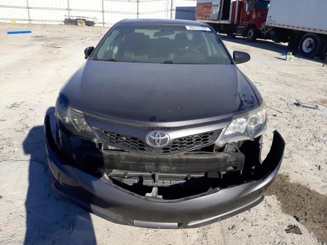 4T1BF1FK0DU256896 - 2013 TOYOTA CAMRY L CHARCOAL photo 5