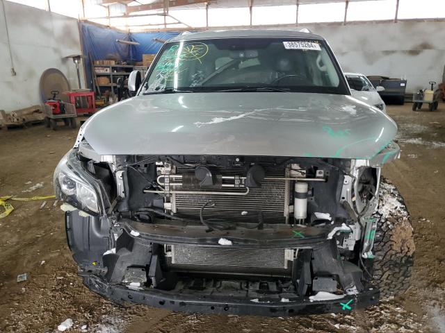 JN8AZ2NF8H9641993 - 2017 INFINITI QX80 BASE SILVER photo 5