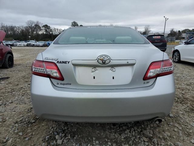 4T4BF3EKXBR180586 - 2011 TOYOTA CAMRY BASE SILVER photo 6